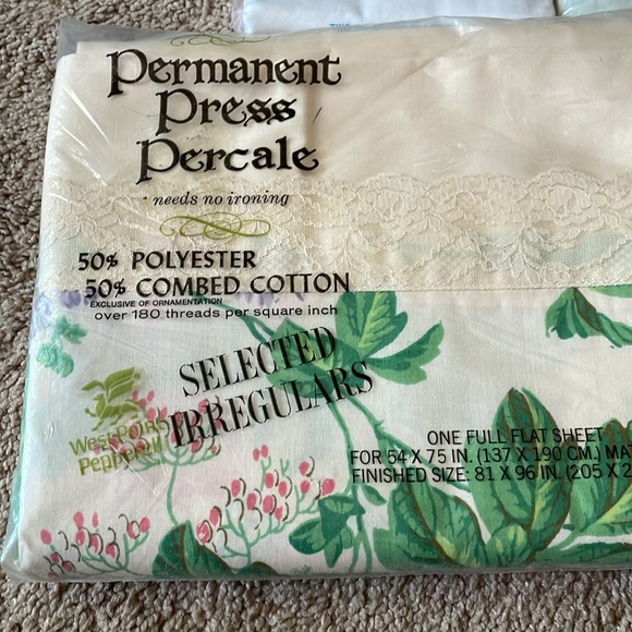 Vintage linen lot selected irregulars NIP floral bed sheet pillowcases - Picture 2 of 5